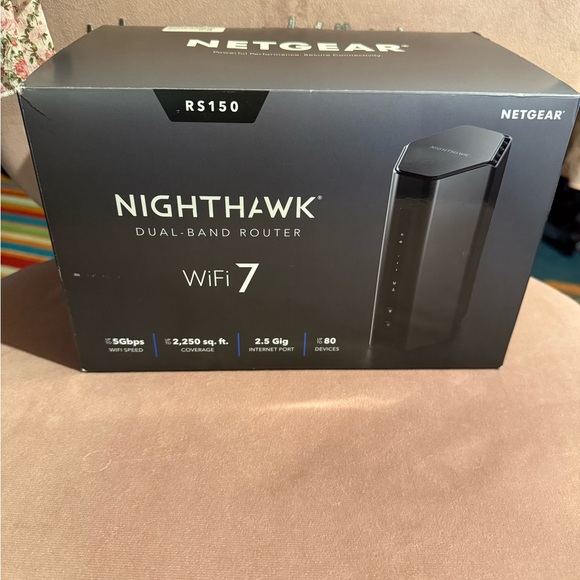 Netgear Nighthawk Black Wireless Router - Picture 2 of 4